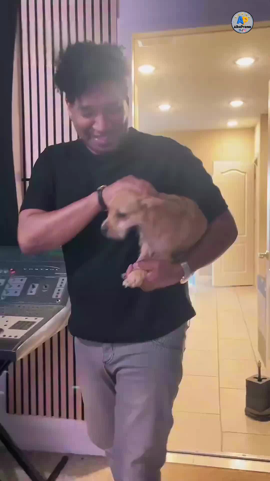 @𝐀𝐥𝐛𝐞𝐏𝐫𝐨𝐦𝐨