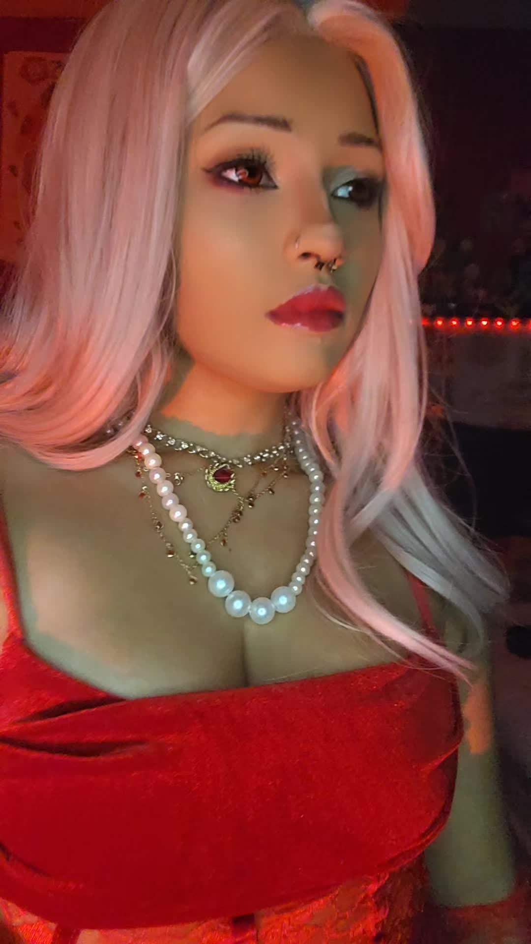 @Tired_cosplayz