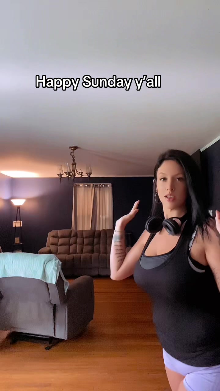 @Bri💙🖤