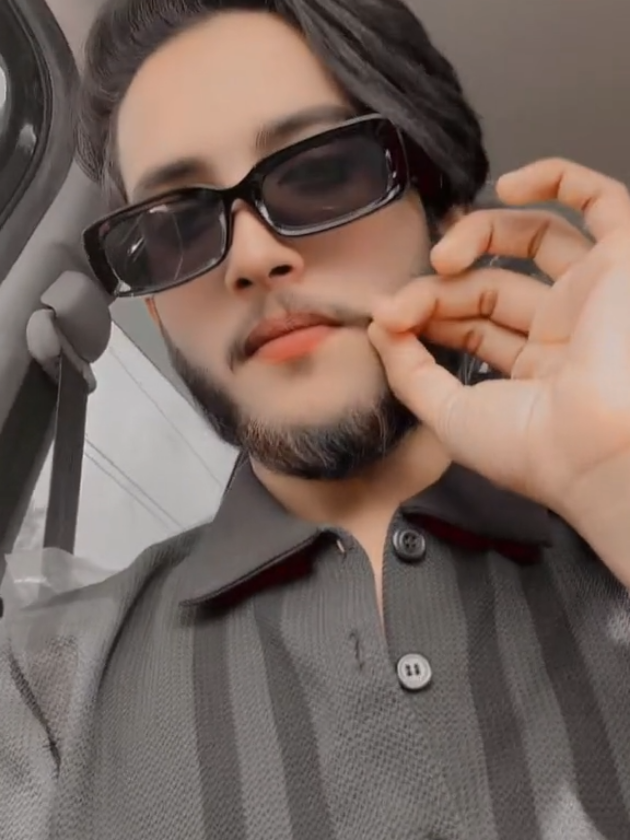 @๐๐ ๐ซ๐๐๐๐ 007๐๐