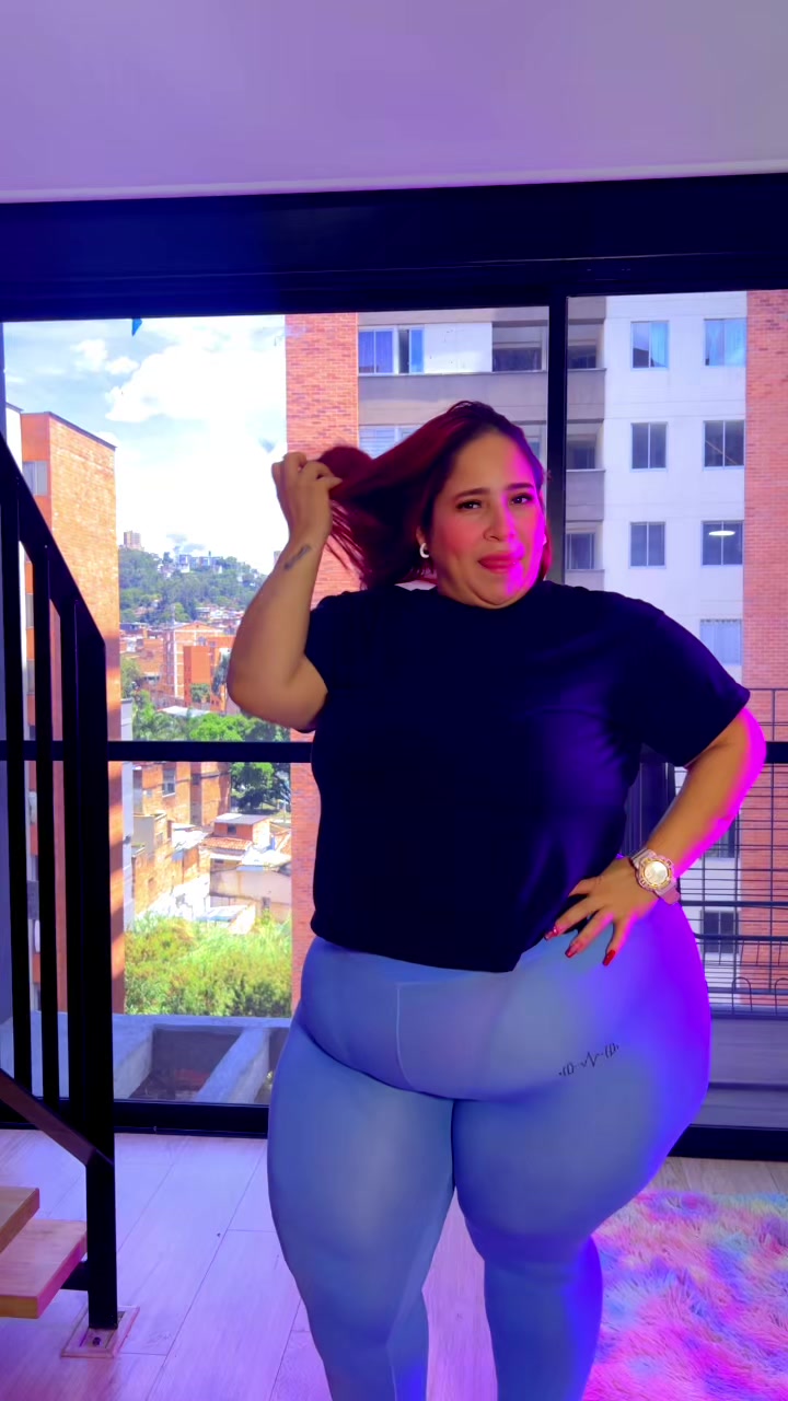 @lolapopvibes