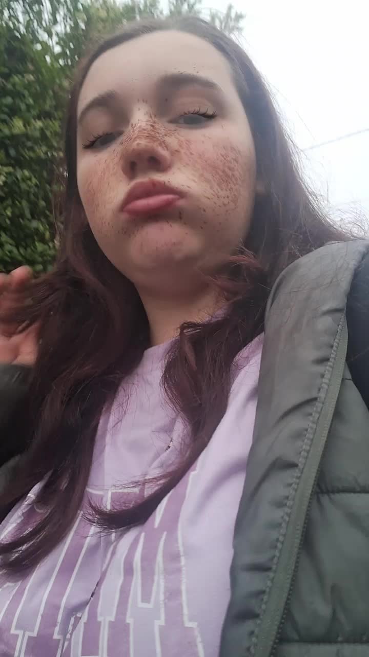 @fid&egrave;le au  B