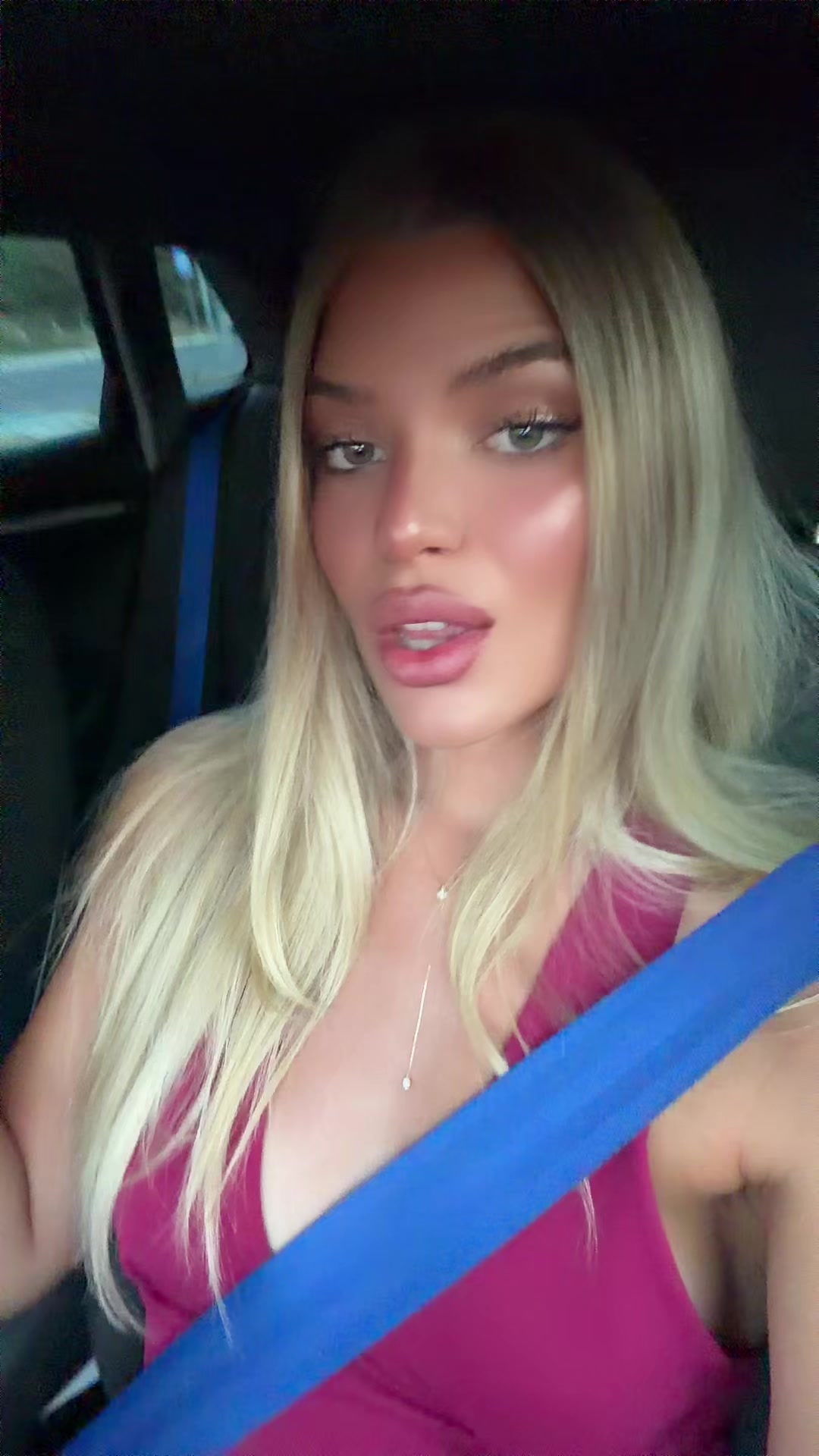 @Ана