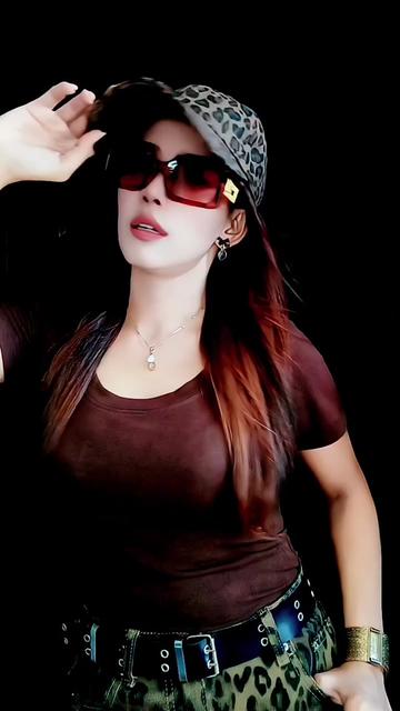 @๐๐ฏ๐ฏ๐ฐ Kharisma