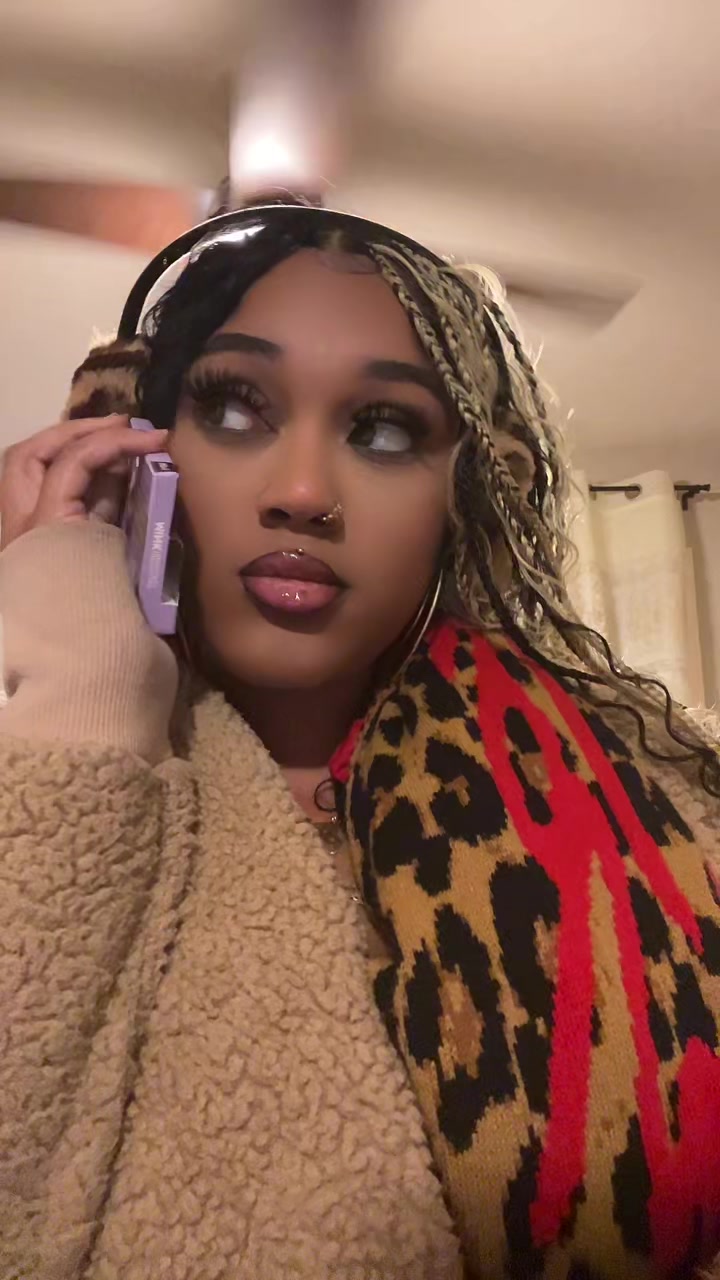 @Sheprettymoody