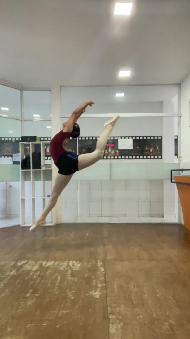 @Elly🫶🏻