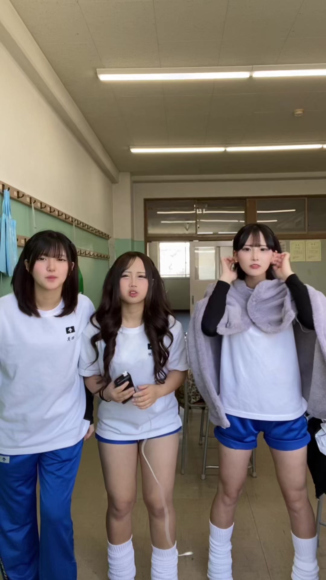 @ひまり