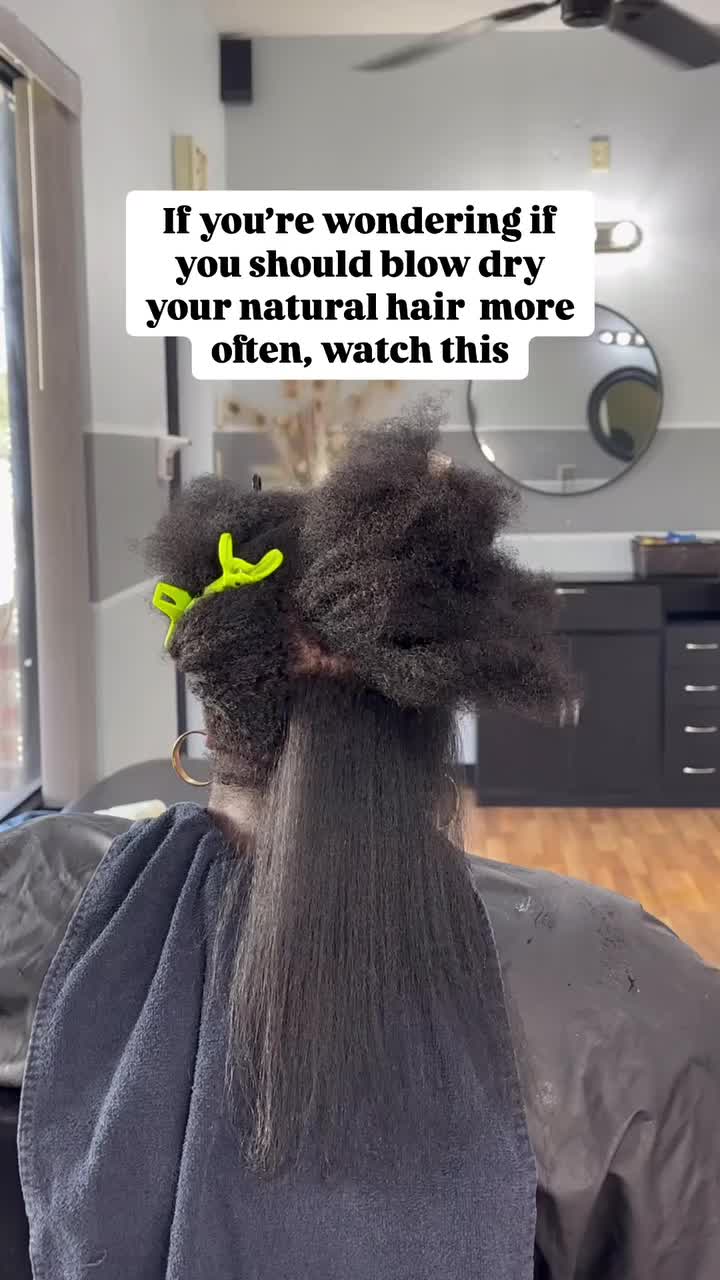@Strawberricurls | Hairstylist