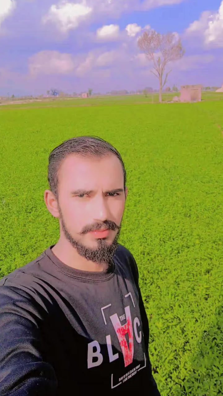 @Zaini ladla🪑🪑