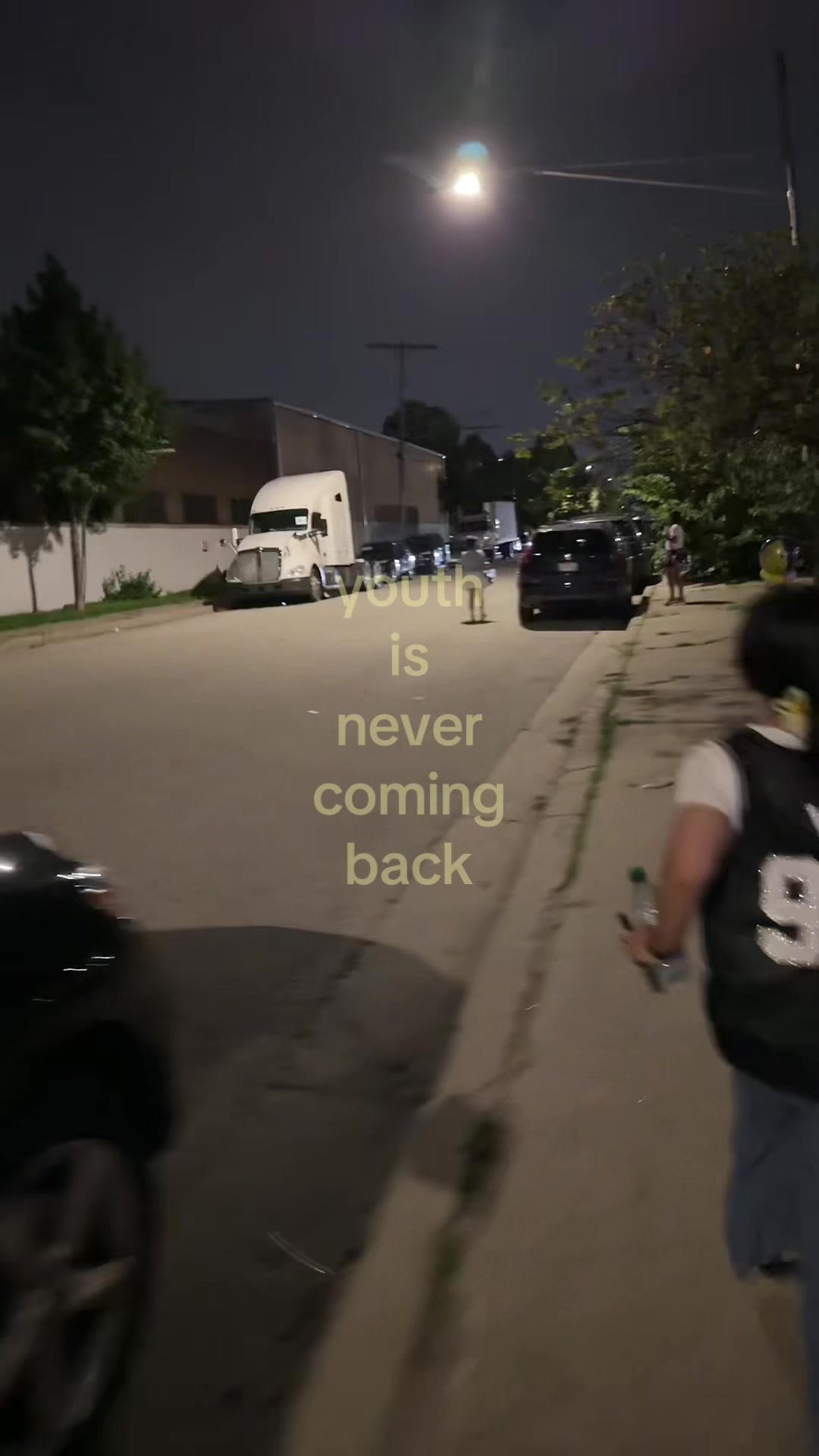 @Bez