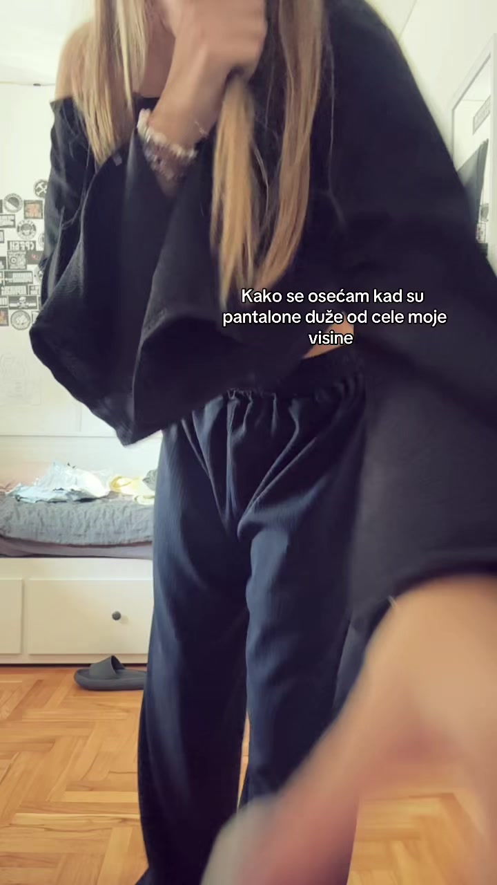 @user1364749252