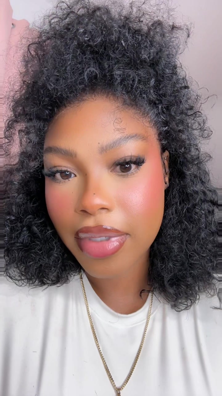 @Brittany🦋🐝