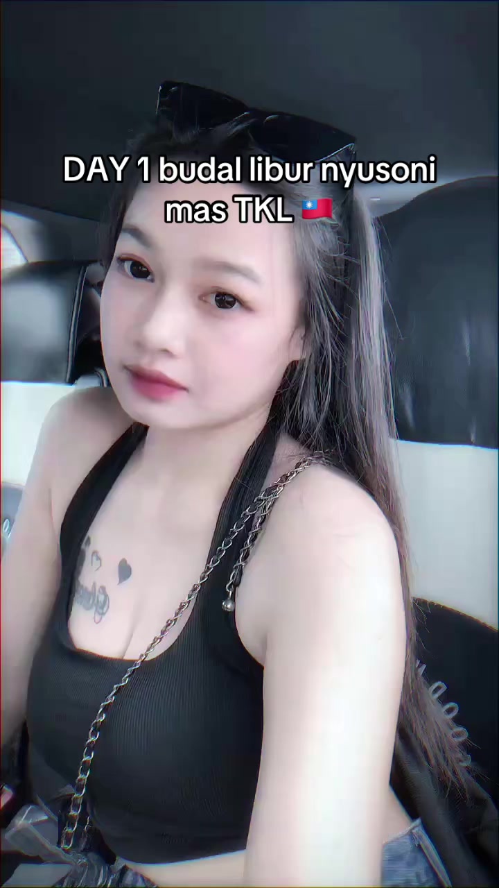@👾