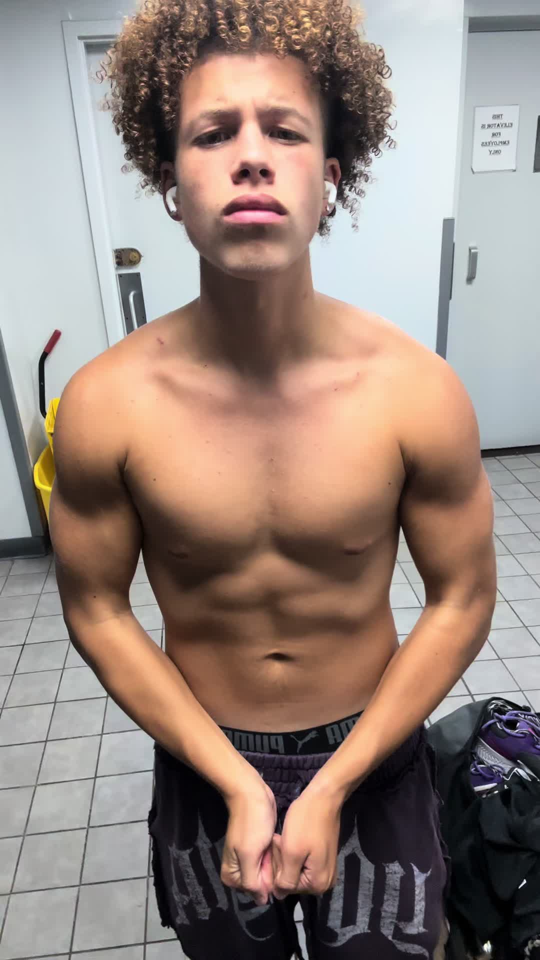 @Arlo_lifts