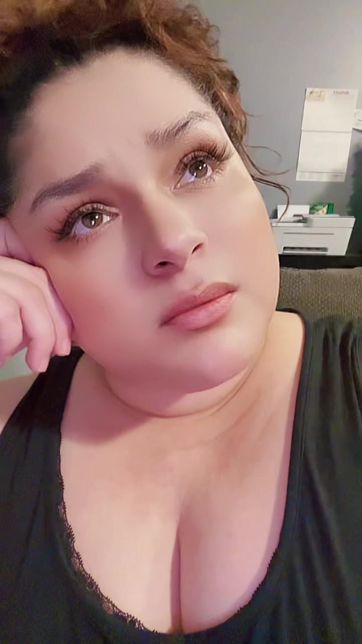 @AnGee_