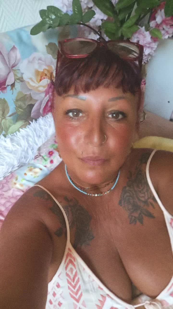 @La brunette du 24🇮🇹🇮🇹🇮🇹