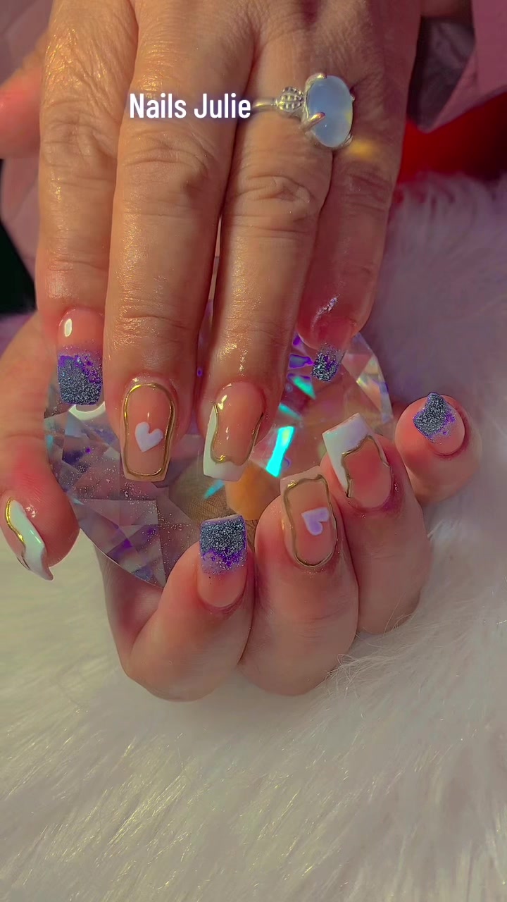 @NAILS JULIE