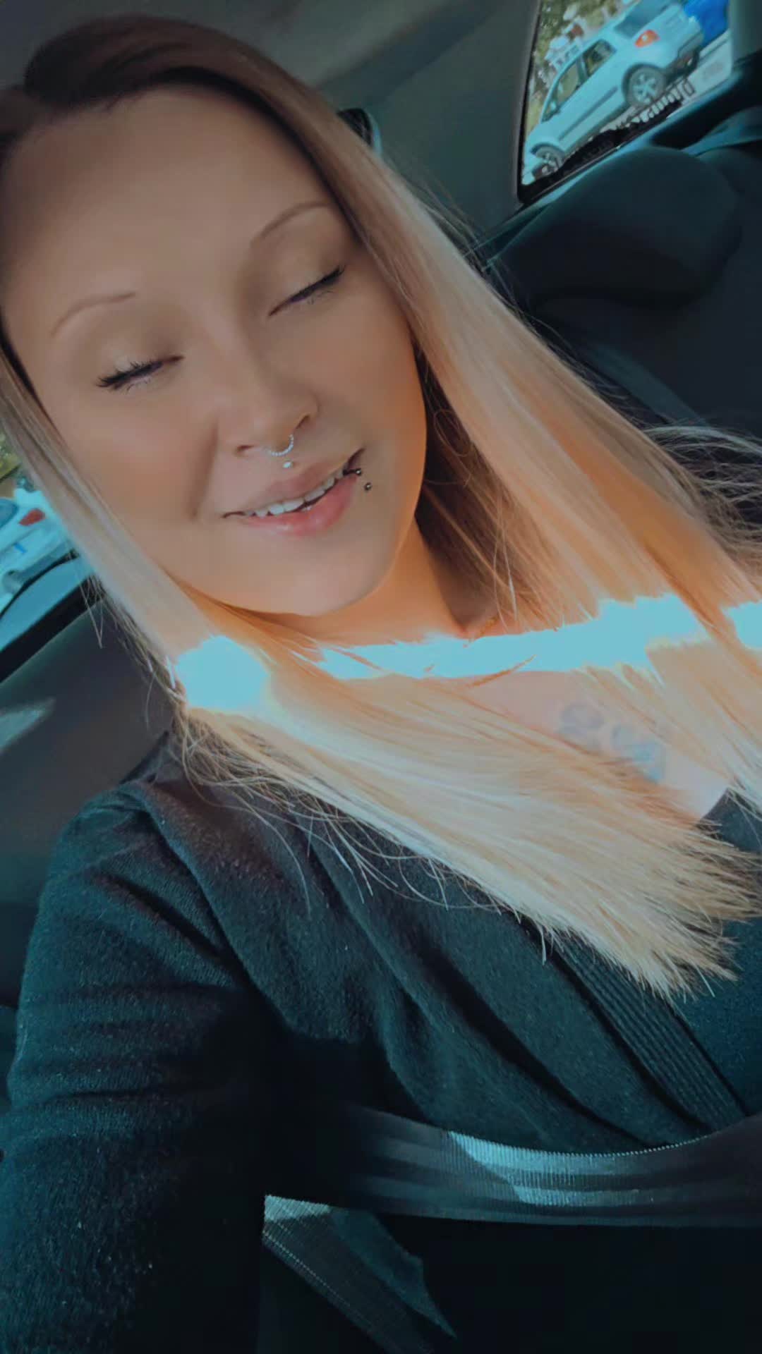 @Melissa 🦋⃤