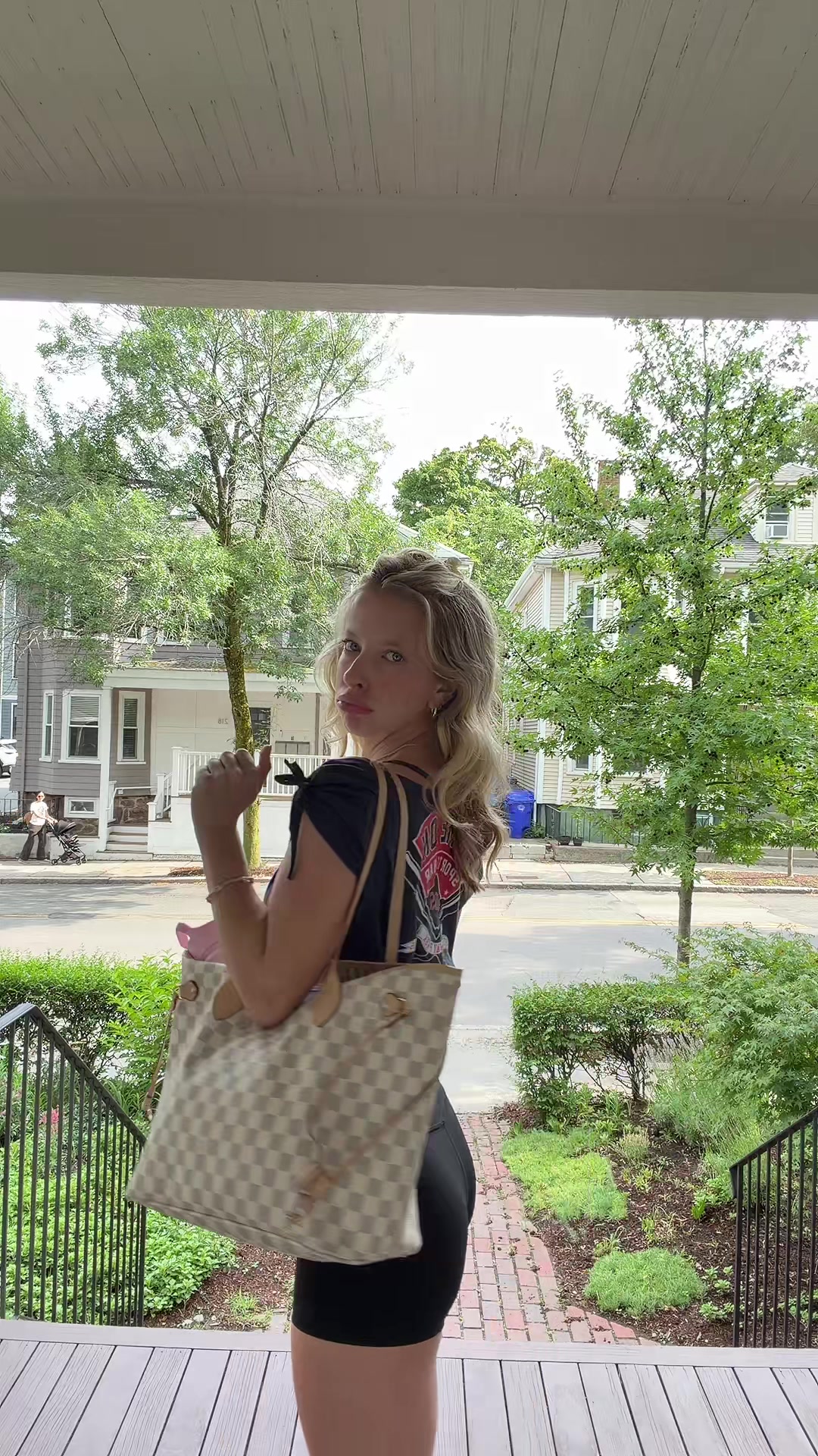 @torishapiro