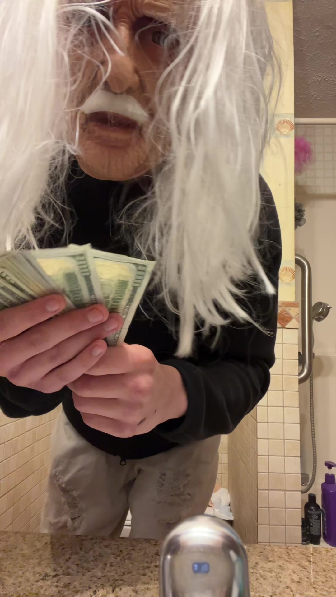 @Money_dk4