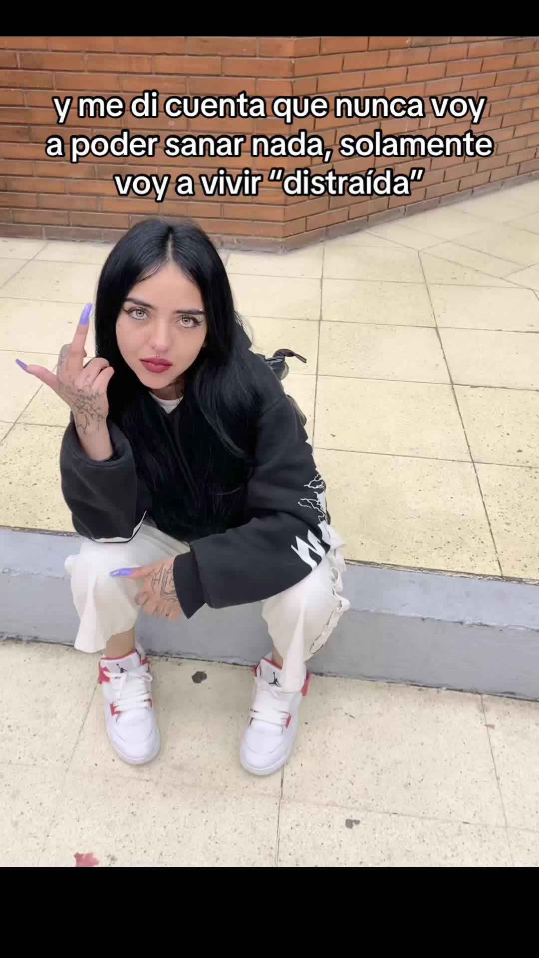@𖥔 ˖✧˖ v i c k y  𖥔 ݁ ˖✧˖