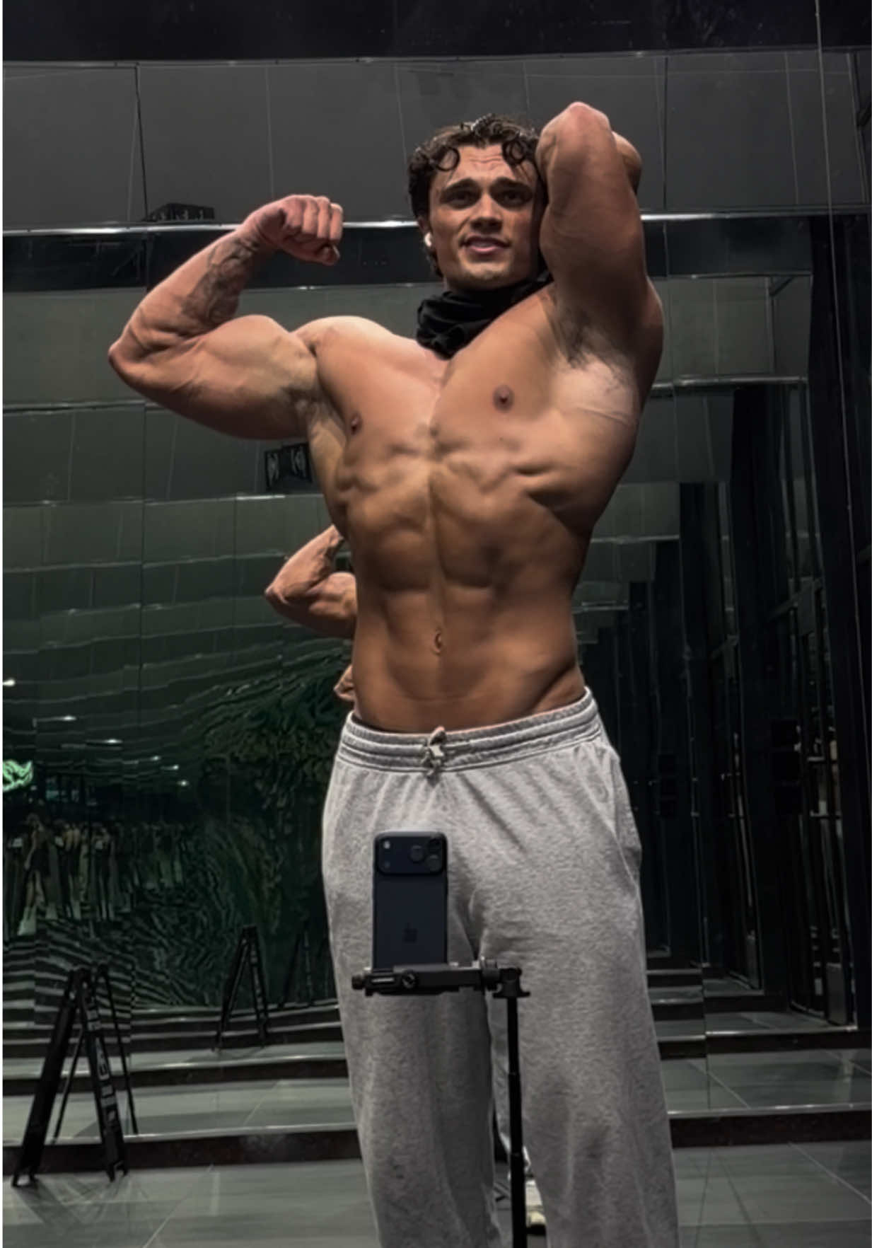 @landonsthompson