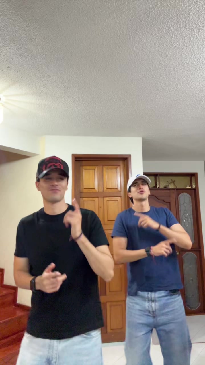 @Zavaleta