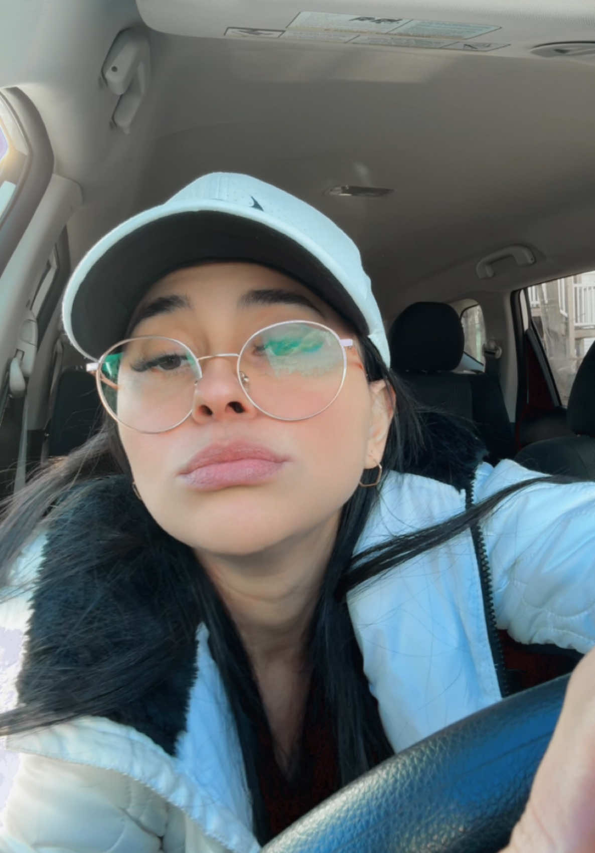 @Jheni