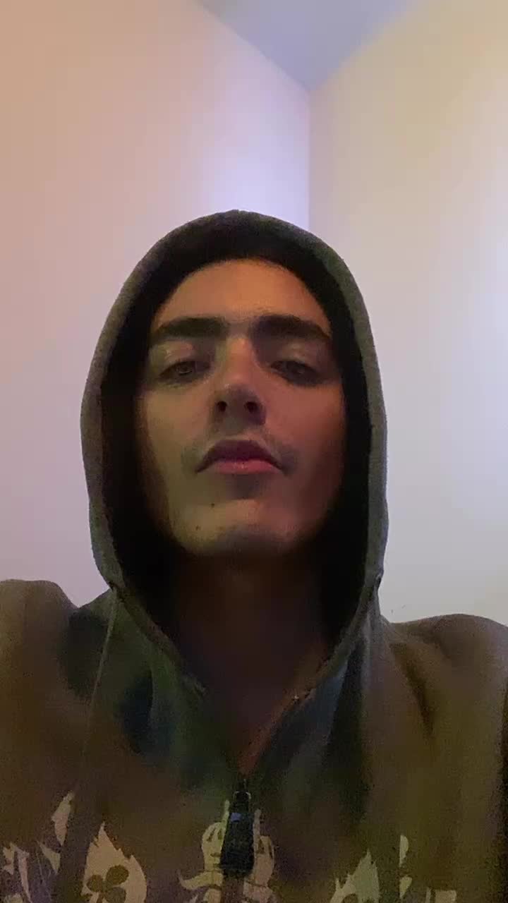 @axelhalliwell