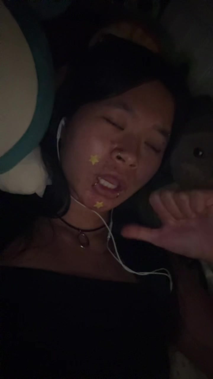 @￼