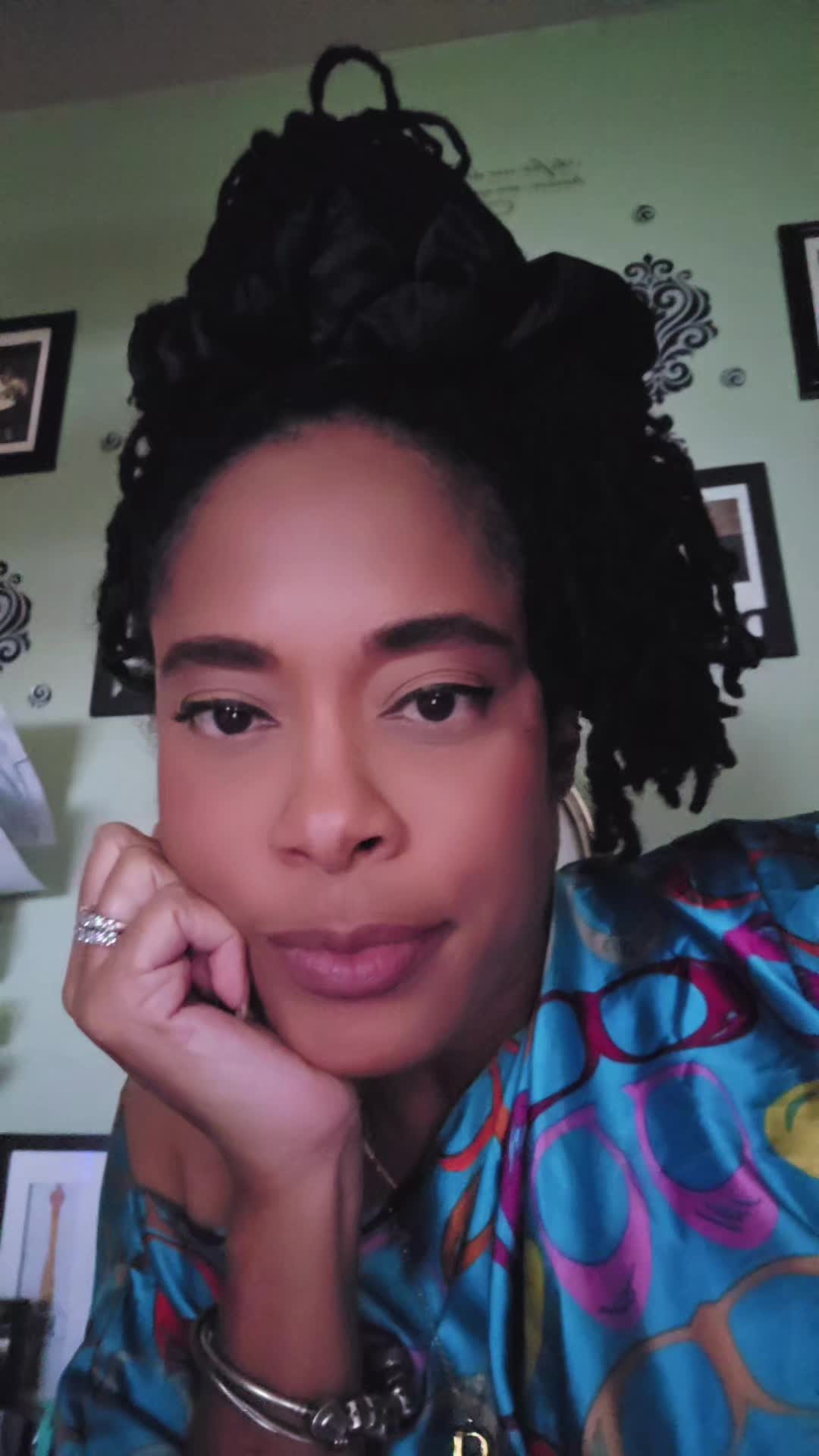 @lotsoflocs