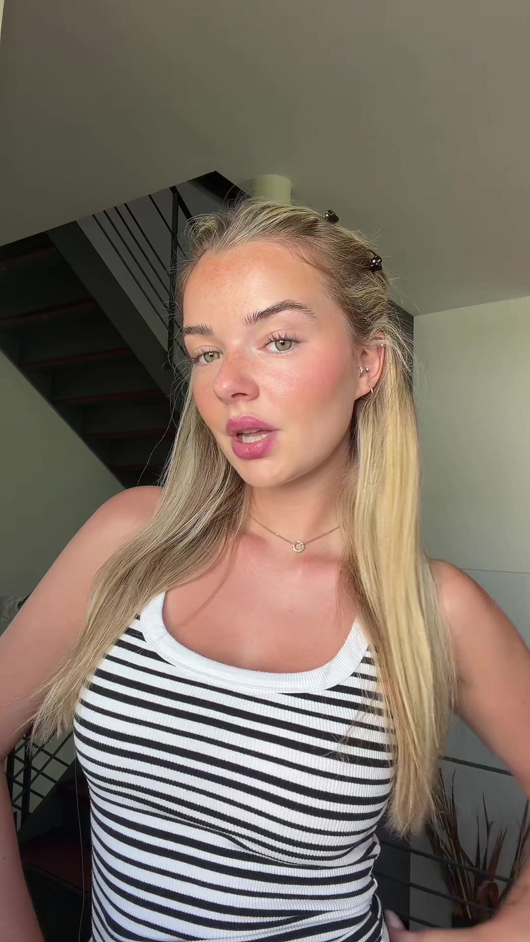 @Lara