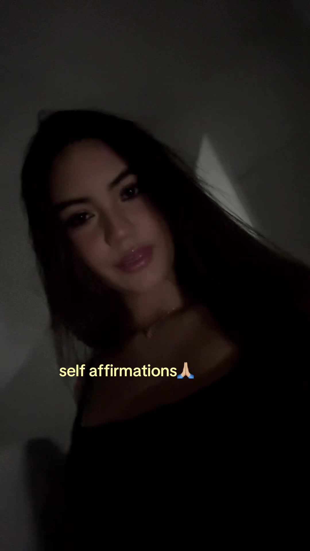 @𝐛𝐞𝐥𝐥𝐚 🦢