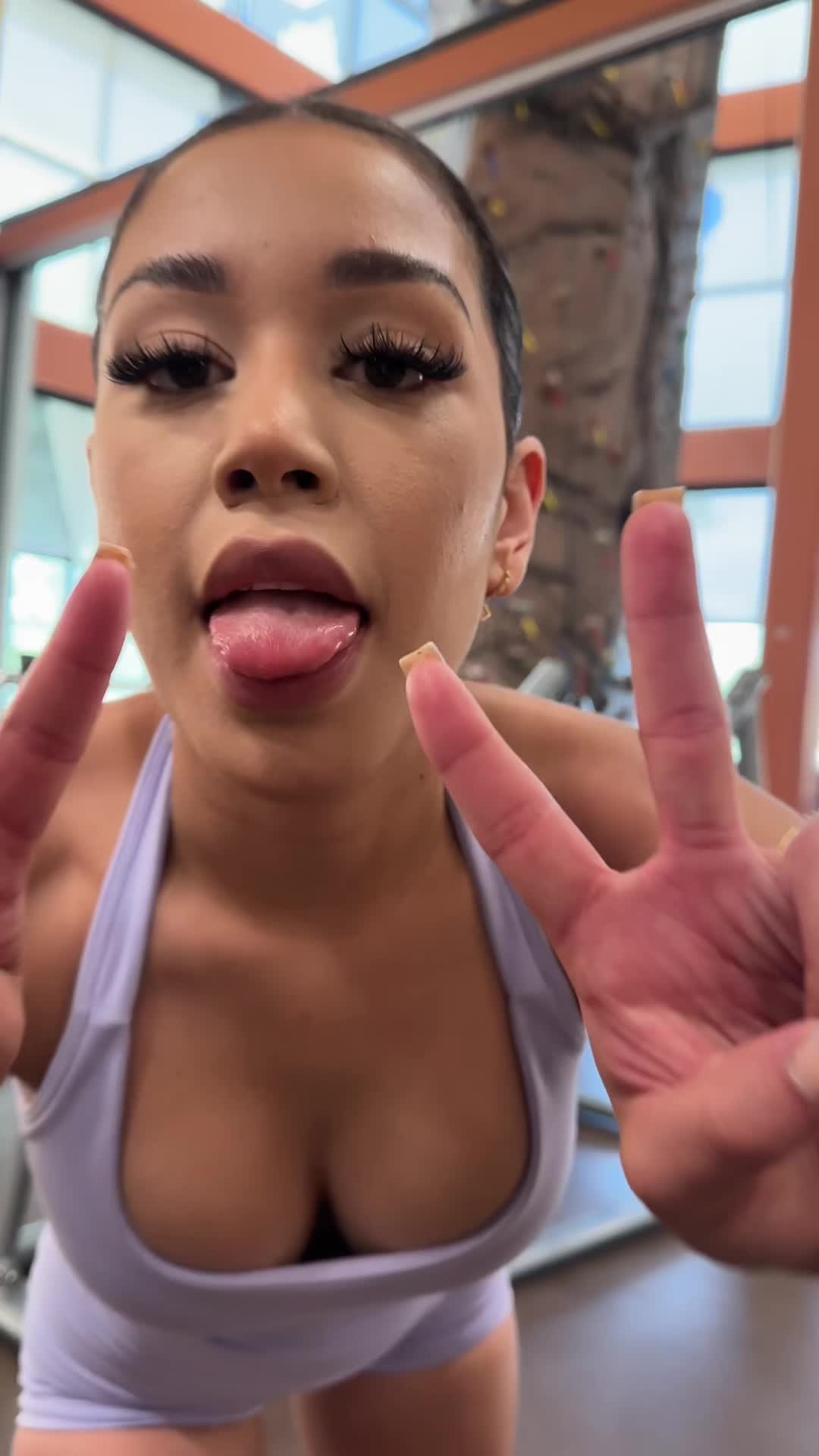 @𝐃𝐚𝐧𝐢𝐭𝐳𝐚🐈⬛