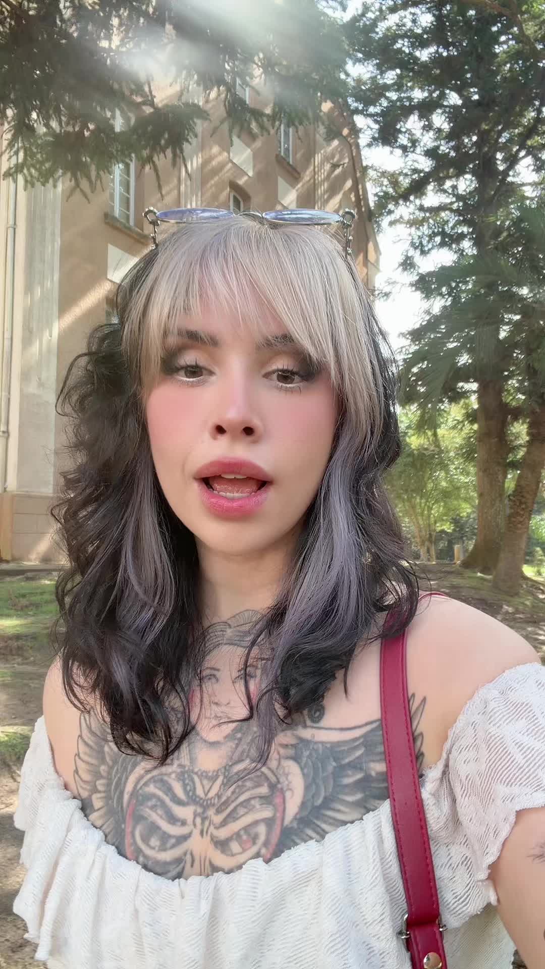 @Gabriela Lindner