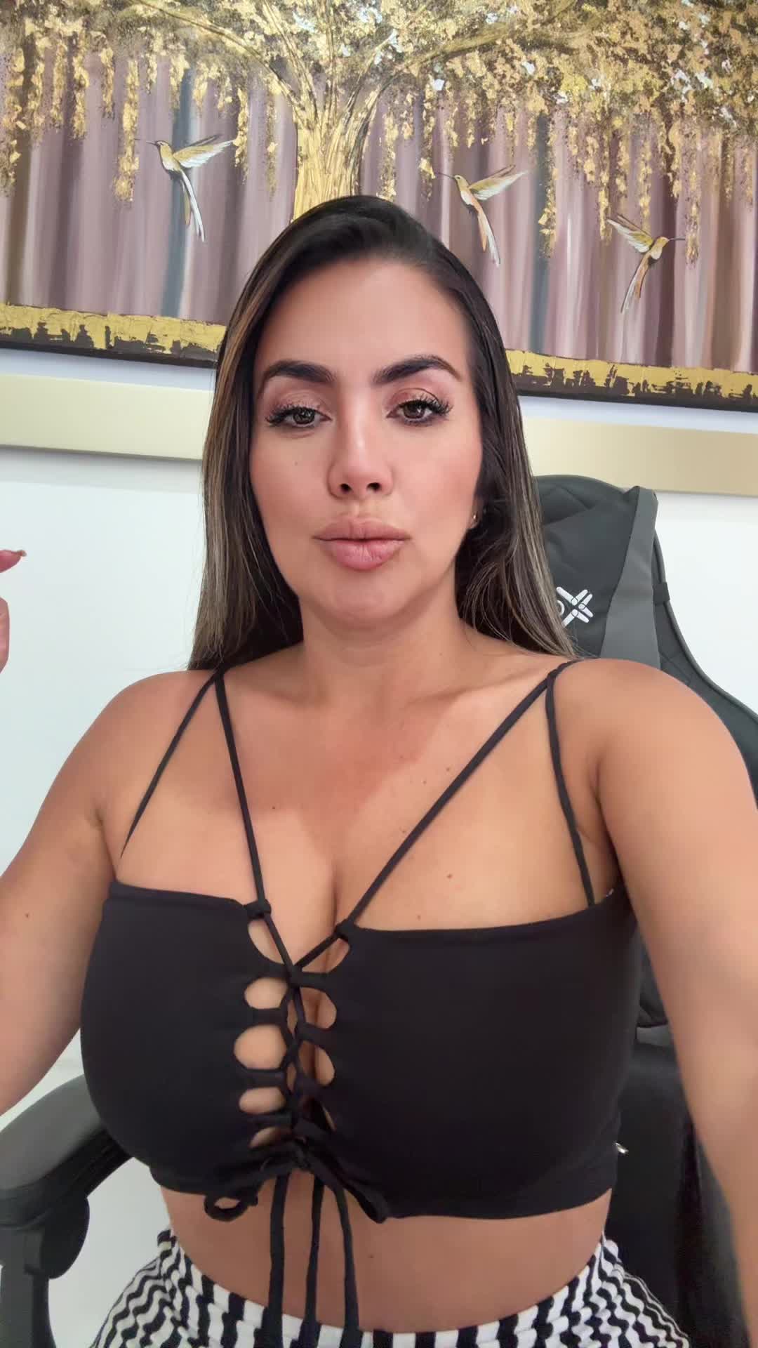 @Vivi Garro Exitosa Oficial