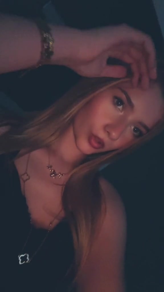 @𝐒𝐎𝐏𝐇𝐈𝐄