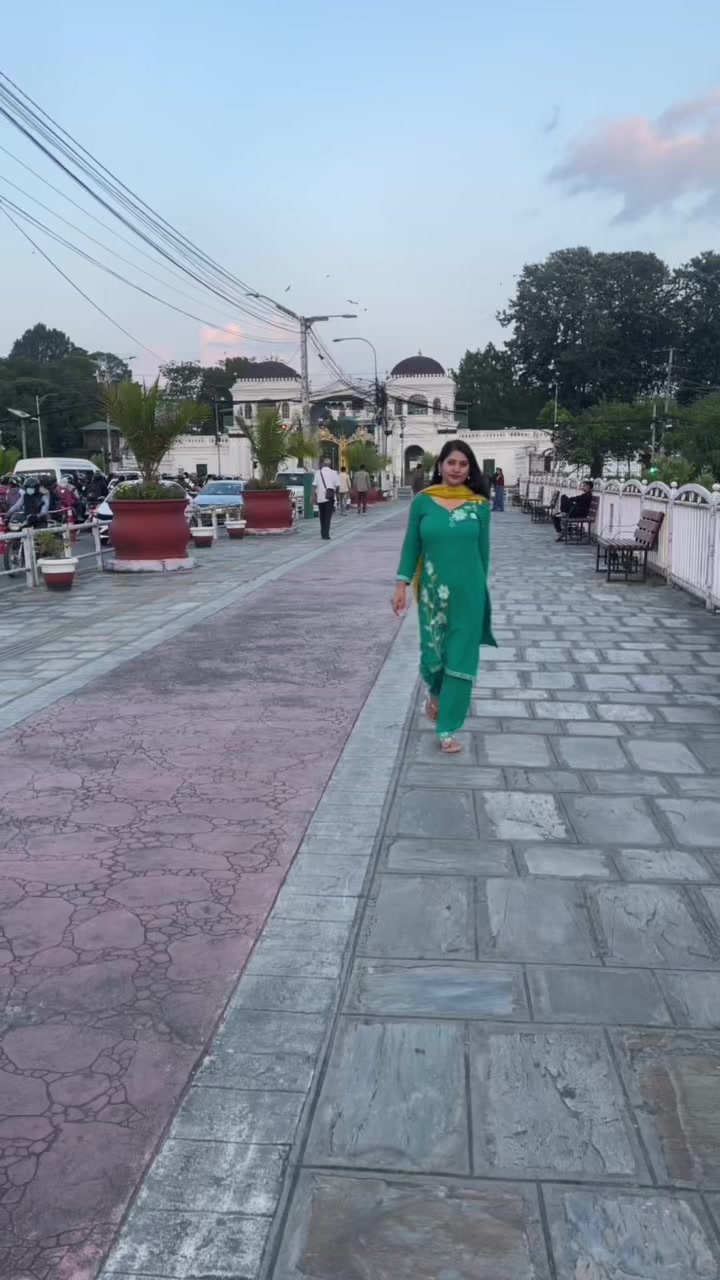 @SANDHYA🥰
