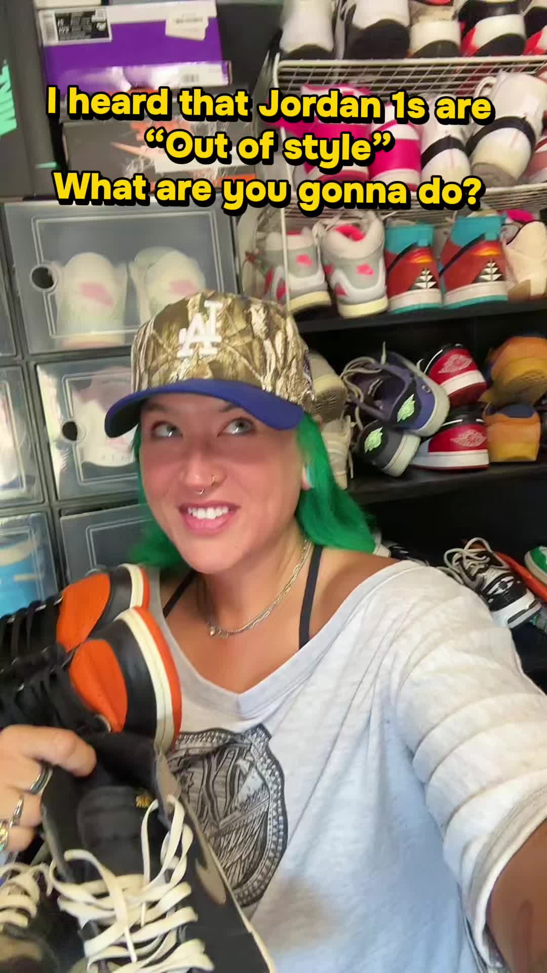 @elliethesneakermom
