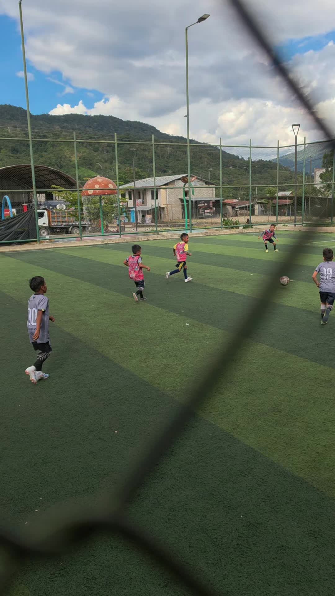 @Ang&icirc;e Mil&uuml;