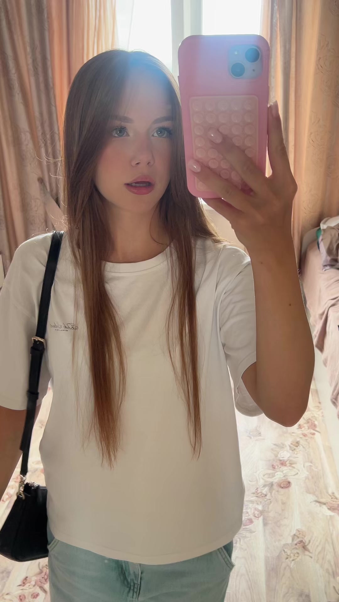 @полина