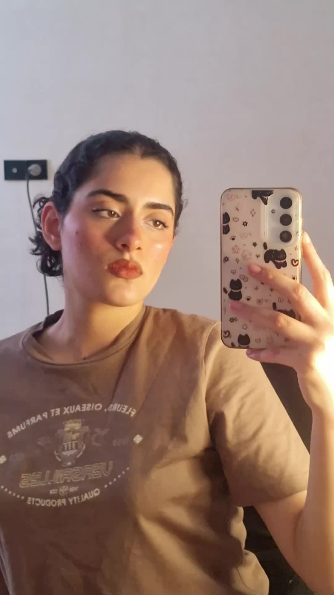 @🤨