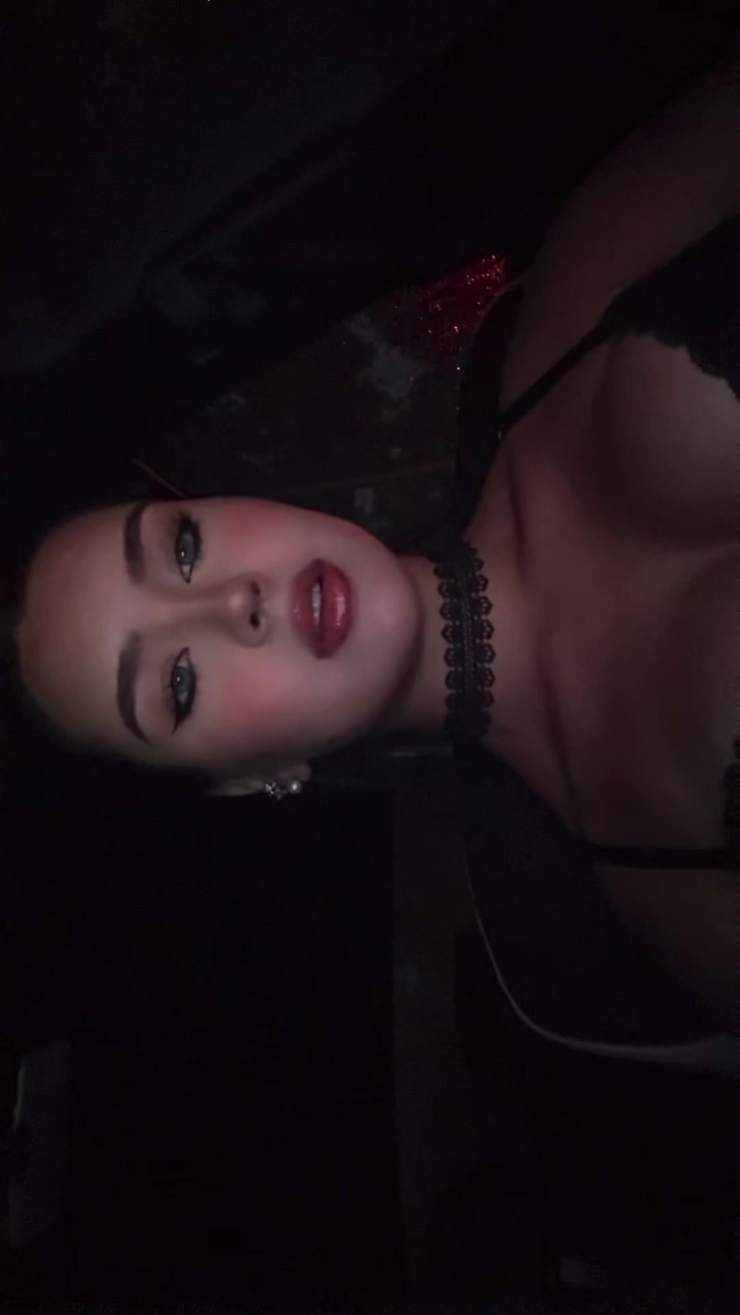@ValeriaValentina