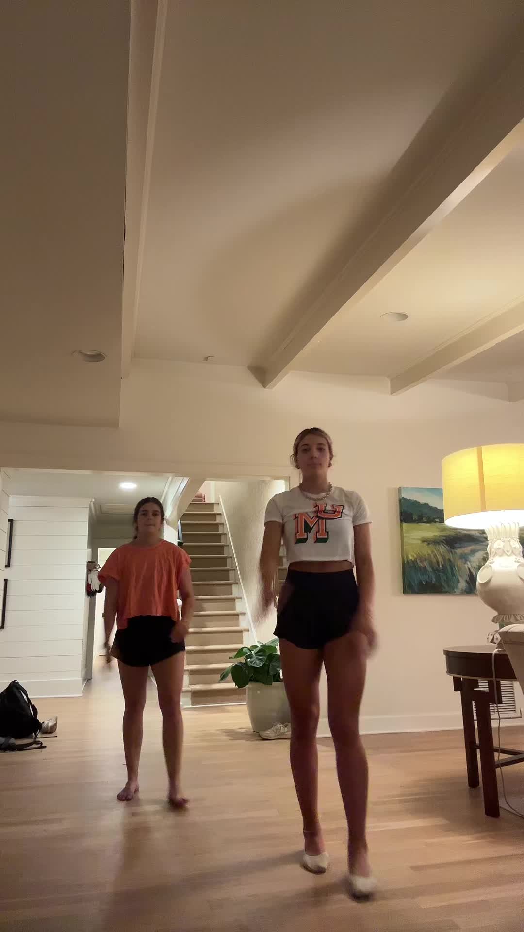 @ellaaa