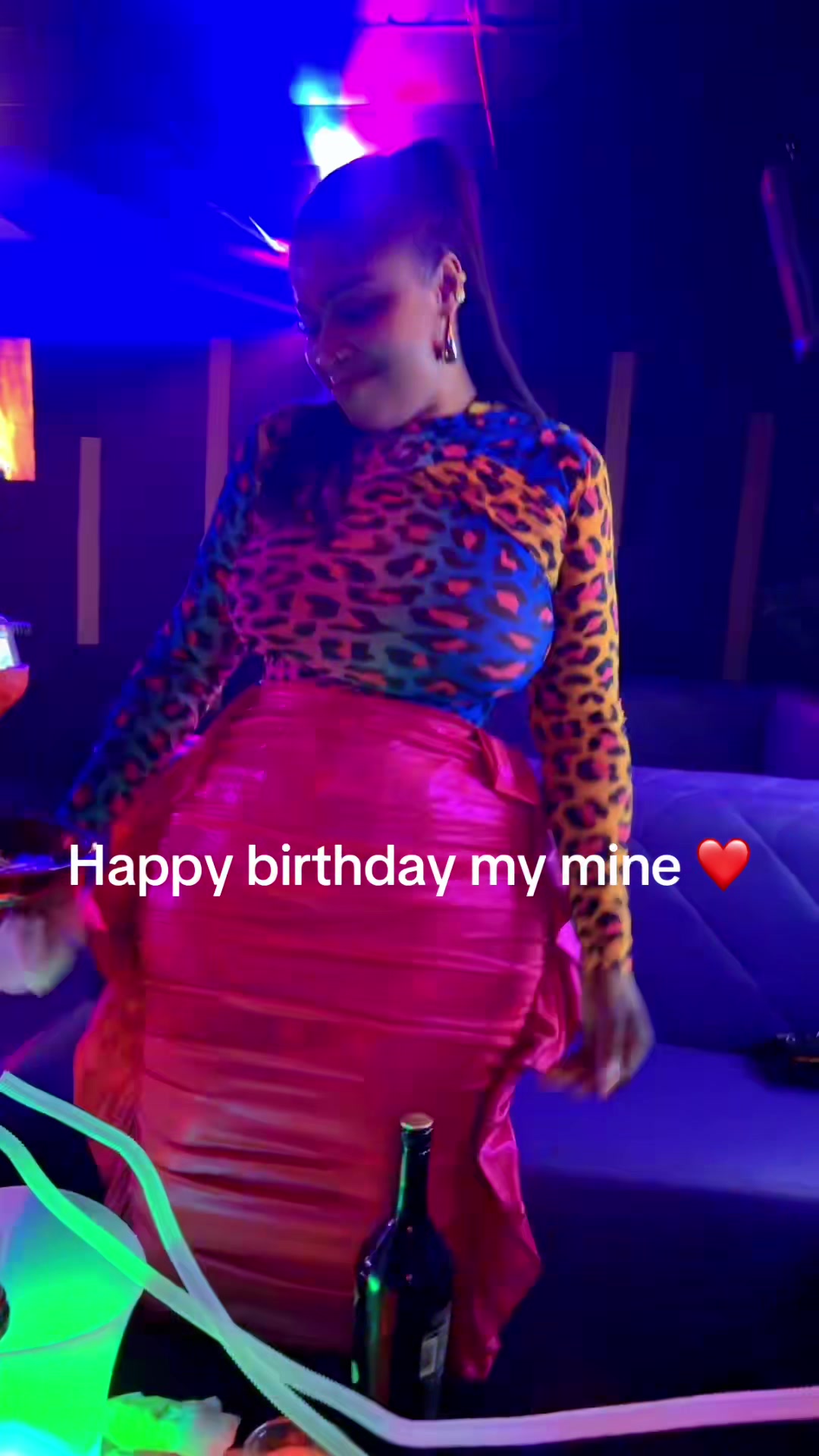 @LolaTokfinds