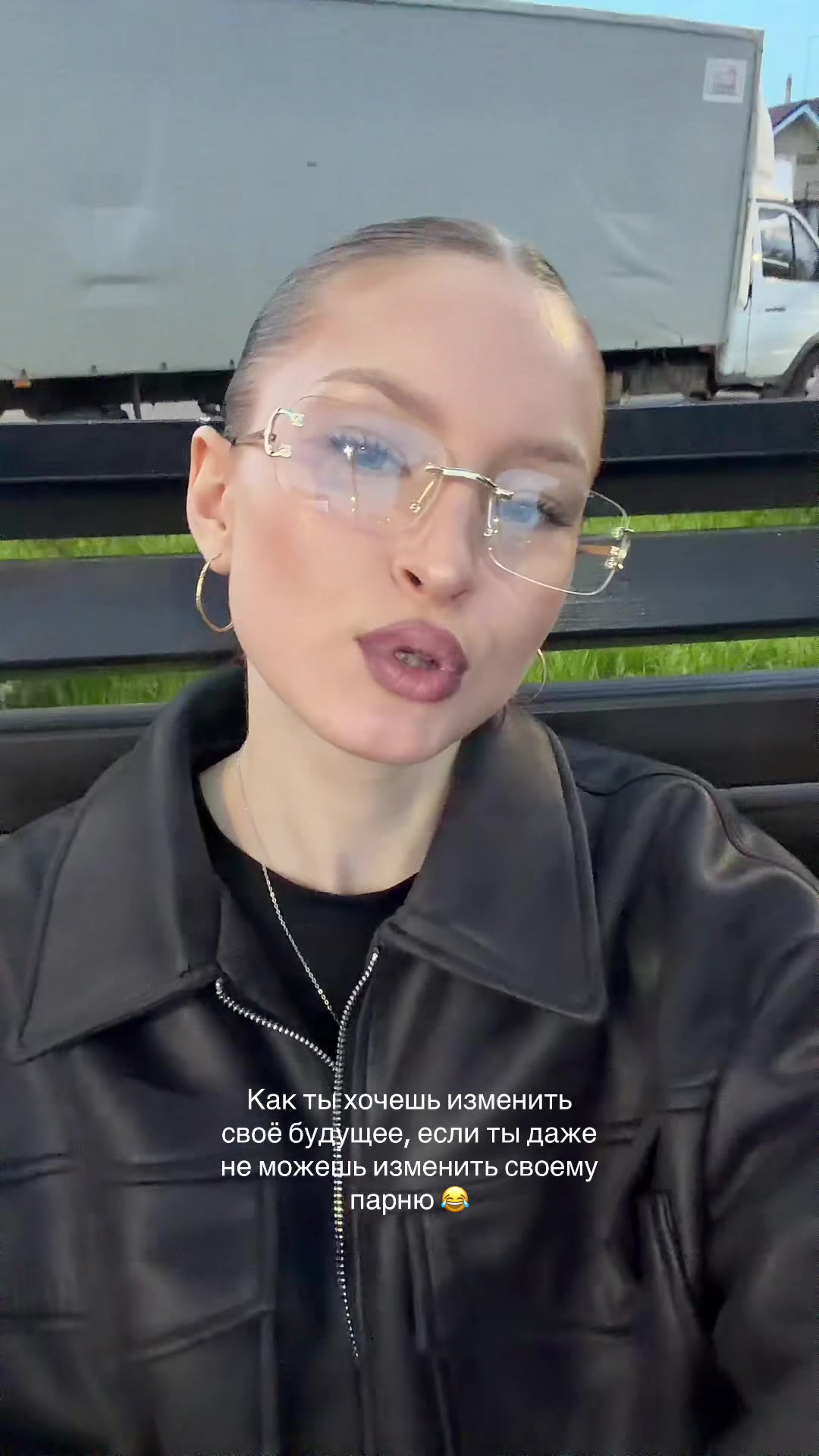@KARINA