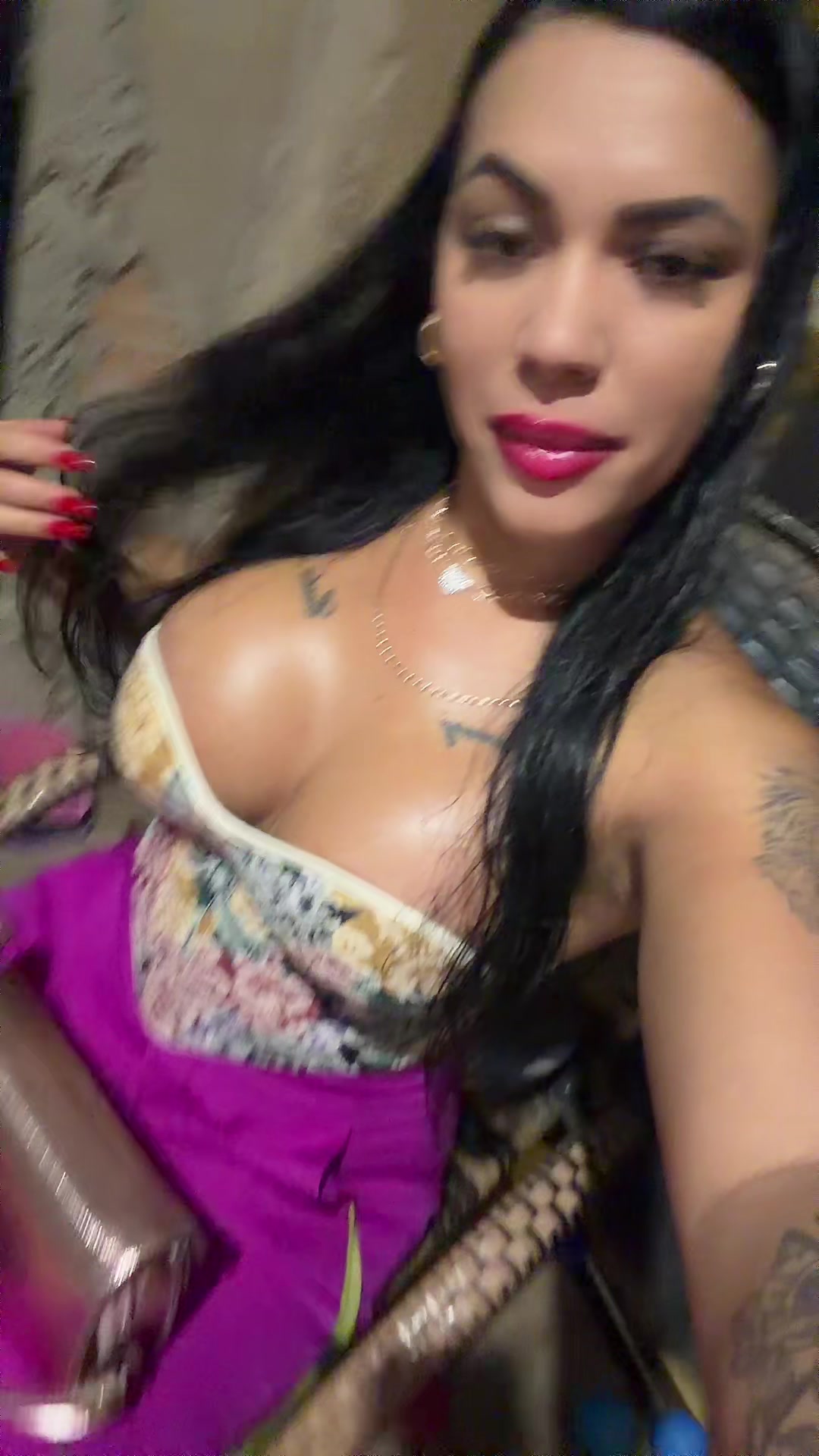 @carlatainaanjos