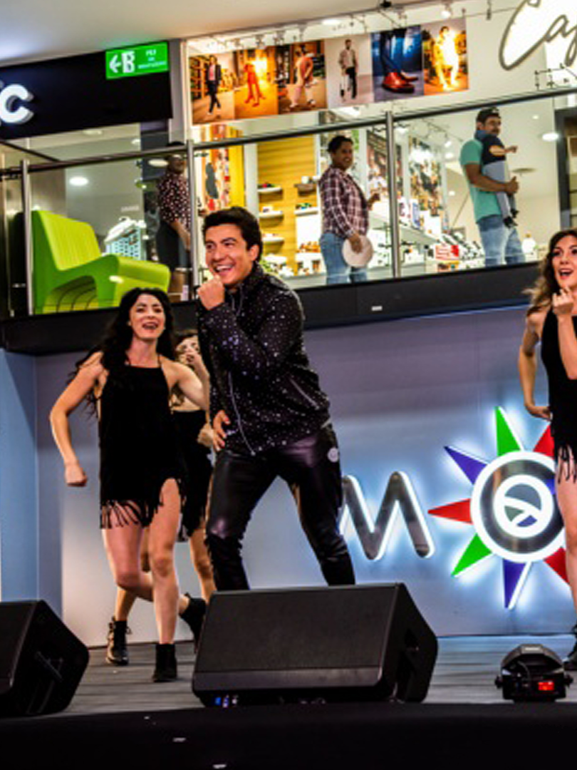 @Julian Andres Tributo Chayanne