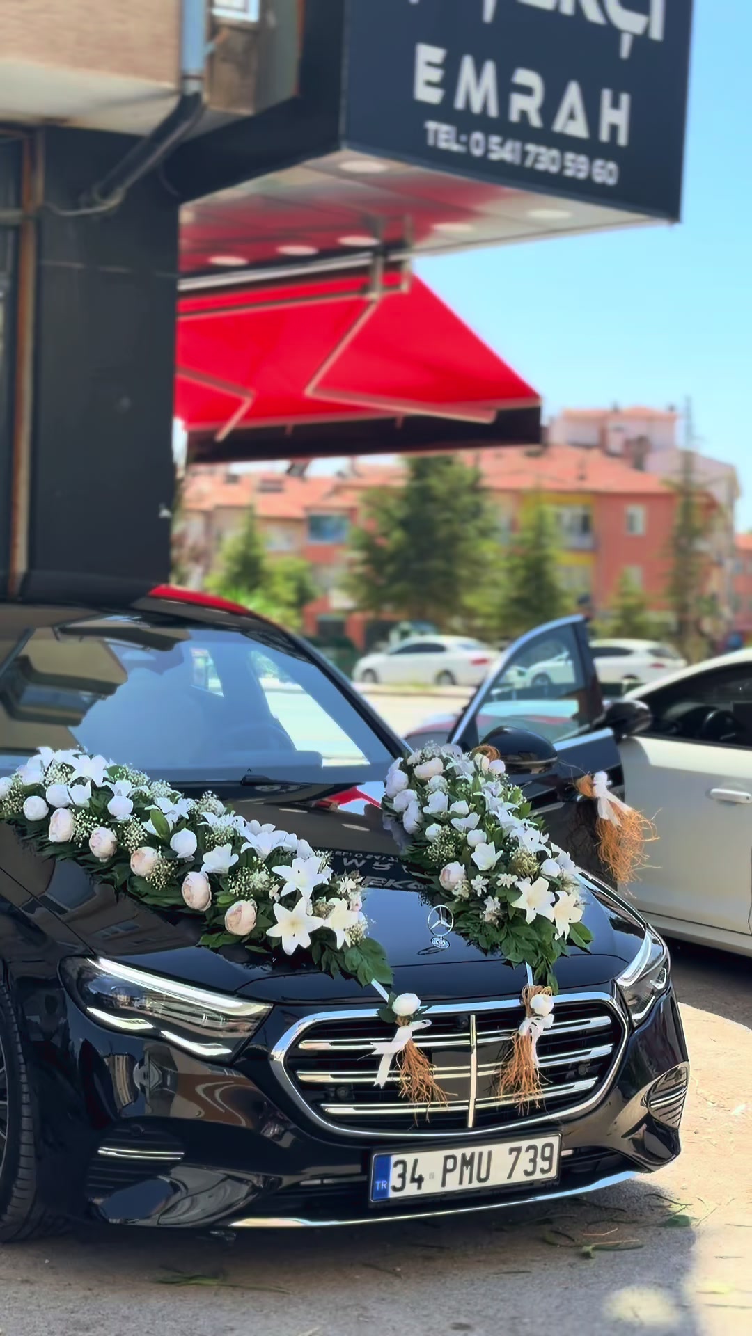 @&Ccedil;i&ccedil;ek&ccedil;i Emrah