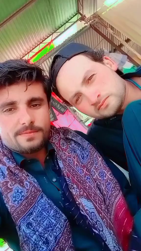 @Khanishaqkhan_1